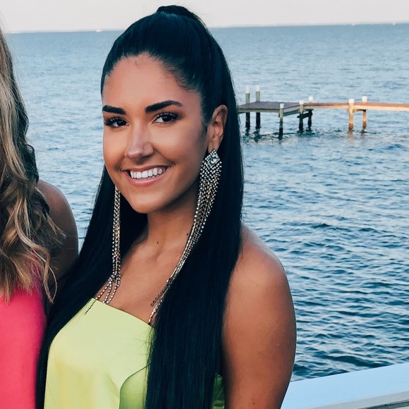 Meet your Posher, Meredith - Picture 1 of 1